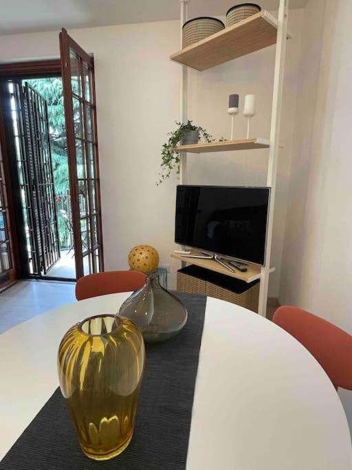 Grazioso Appartamento In Condominio Nel Verde Buccinasco Extérieur photo